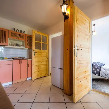 Nad Jeziorem Dobskim - 5 *